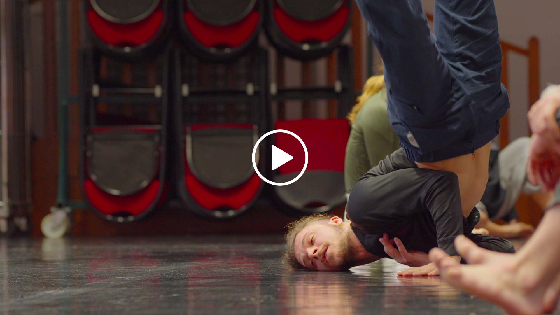 theatre du corps moovance masterclass acrobatie marius fouilland theatre du corps moovance masterclass acrobatie marius fouilland