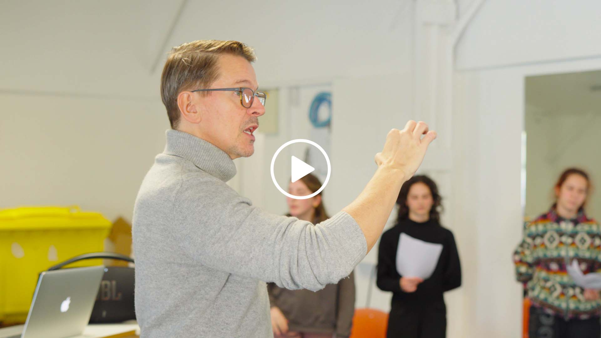 theatre du corps moovance masterclass chant édouard thiebaut theatre du corps moovance masterclass chant édouard thiebaut